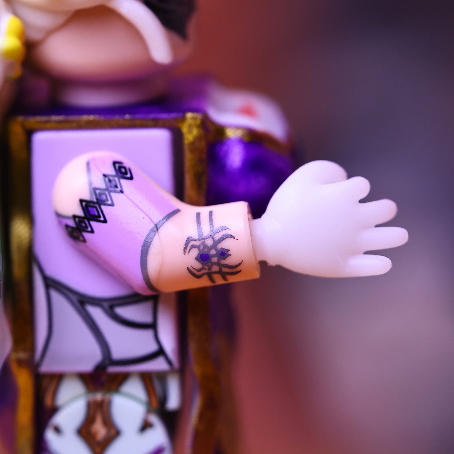 Gestures are suitable for minifigures to replace the original hands